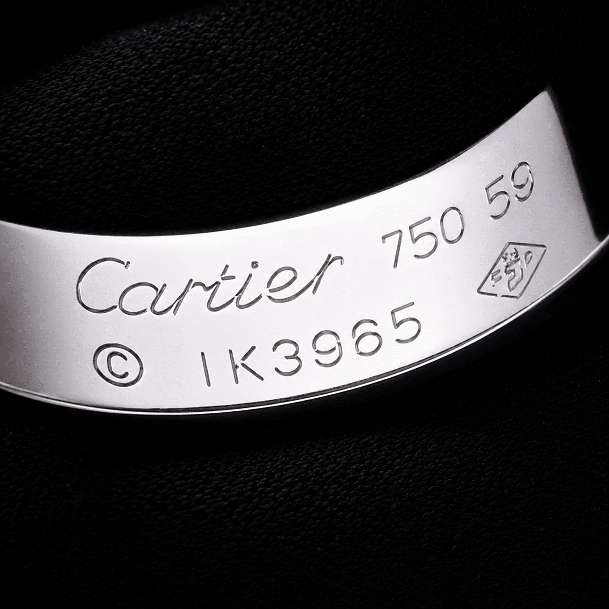 Cartier Love Ring Innengravur frühere Variante mit Cartier-Schriftzug, 750, Seriennummer
